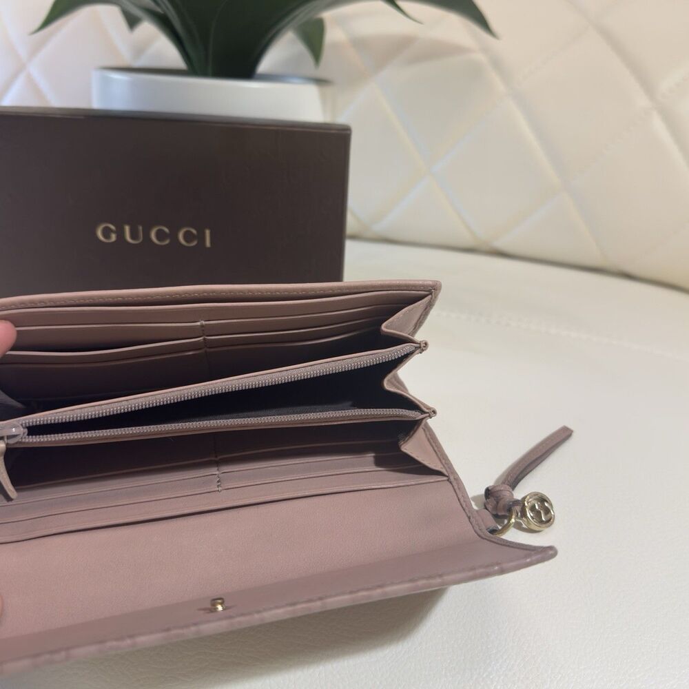 Gucci Pink Zip-Around Logo Women's Wallet with Zipper Accents - Picture 3 of 4